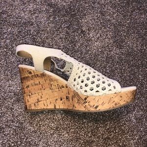 Natural Wedges